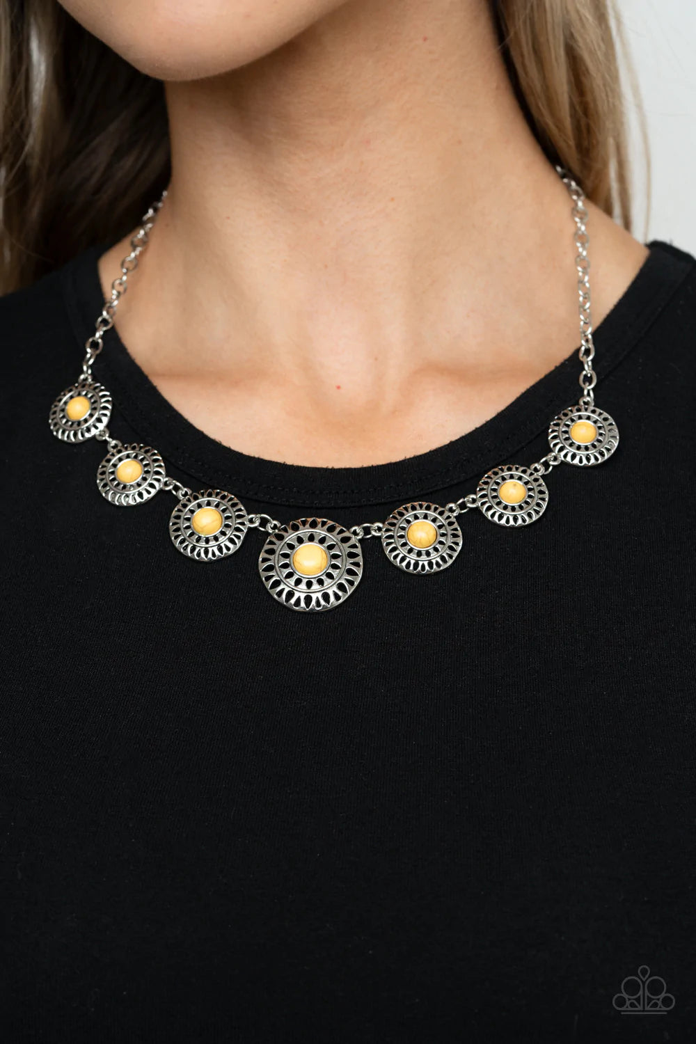 Paparazzi Necklaces - Harmonizing Hotspot - Yellow – jewelryandbling.com