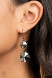 Paparazzi "Sizzling SHOWCASE" FASHION FIX Black Earrings Paparazzi Jewelry