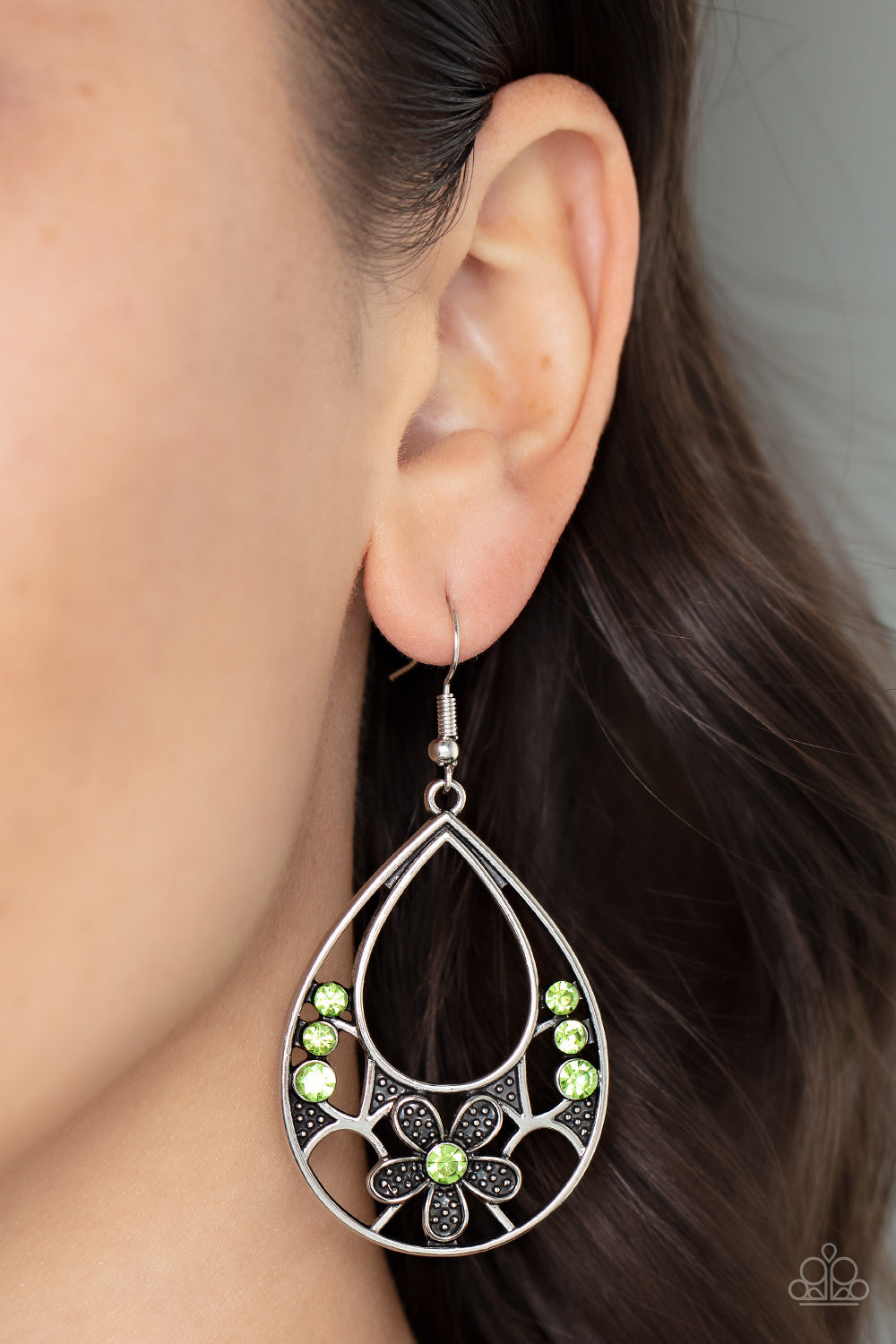 Green on sale earrings paparazzi