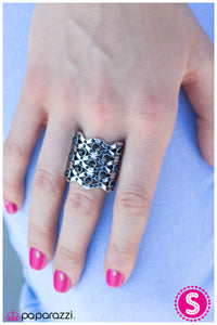 Paparazzi "An Eye For Fashion" Black Ring Paparazzi Jewelry