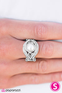 Paparazzi "A Pearl Kind Of Girl" White Ring Paparazzi Jewelry