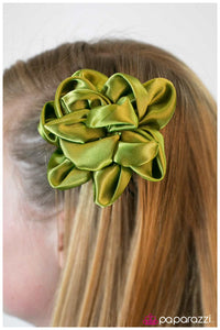 Paparazzi "A Real Classic" Green Hair Clip Paparazzi Jewelry