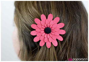 Paparazzi "Baby Spice" Pink Hair Clip Paparazzi Jewelry