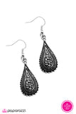 Paparazzi "Beauty Queen" earring Paparazzi Jewelry