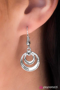 Paparazzi "Chasing Sunsets - Silver" earring Paparazzi Jewelry