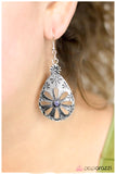 Paparazzi "Daisy Chain - Purple" earring Paparazzi Jewelry