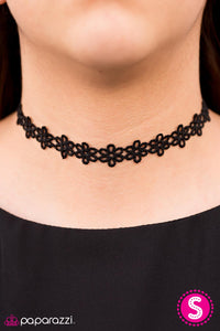 Paparazzi "Daisy Love" Black Choker Necklace & Earring Set Paparazzi Jewelry