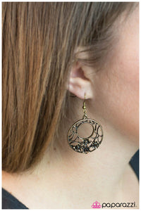 Paparazzi "Dixie Chick  - Brass" earring Paparazzi Jewelry