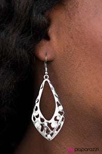 Paparazzi "Dont Flatter Yourself" White Earrings Paparazzi Jewelry