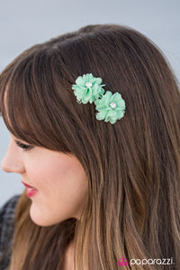 Paparazzi "Flower Patch Fashion" Green Hair Clip Paparazzi Jewelry