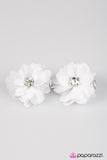 Paparazzi "Flower Patch Fashion" White Hair Clip Paparazzi Jewelry