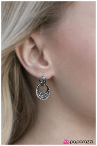 Paparazzi "From The Small Screen - Silver" earring Paparazzi Jewelry