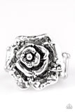 Paparazzi "Garden Of Grandeur - Silver" ring Paparazzi Jewelry