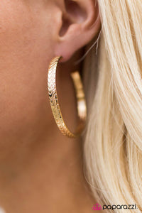 Paparazzi "GLOW Business - Gold" earring Paparazzi Jewelry