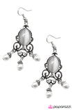 Paparazzi "Go Out In Style" earring Paparazzi Jewelry