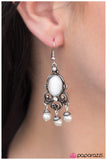 Paparazzi "Go Out In Style" earring Paparazzi Jewelry