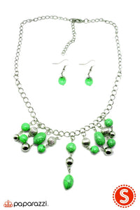 Paparazzi "Pebble for Your Thoughts? RETIRED Green & Silver Bead Necklace & Earring Set Paparazzi Jewelry