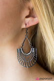 Paparazzi "Harmonious Horizons - Black" earring Paparazzi Jewelry