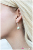 Paparazzi "How Low Can You Go? - Green" necklace Paparazzi Jewelry