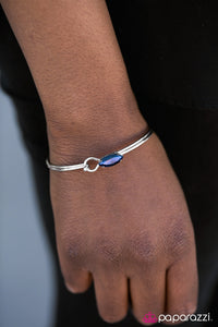 Paparazzi "Im Here To Dazzle" Blue Bracelet Paparazzi Jewelry