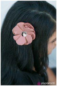 Paparazzi "Its A Wonderful Life - Pink" hair clip Paparazzi Jewelry