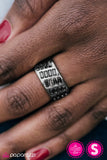 Paparazzi "Its Your Move" ring Paparazzi Jewelry