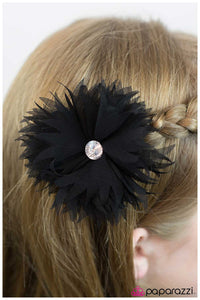 Paparazzi "I Wanna Be Serrated" hair clip Paparazzi Jewelry