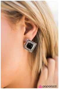 Paparazzi "Kensington Palace" Black Earrings Paparazzi Jewelry