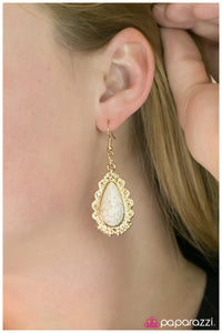 Paparazzi "Living Like Royalty" Gold Earrings Paparazzi Jewelry