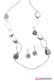 Paparazzi "Luring Them In" necklace Paparazzi Jewelry