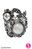 Paparazzi "Midsummers Dream" ring Paparazzi Jewelry