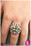 Paparazzi "Never Been Better - Green" ring Paparazzi Jewelry