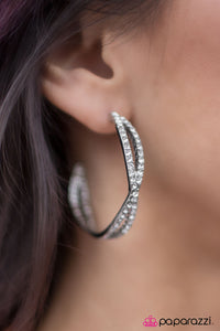 Paparazzi "Off the Rails - White" earring Paparazzi Jewelry