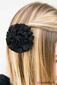 Paparazzi "One for the Seasons - Black" hair clip Paparazzi Jewelry