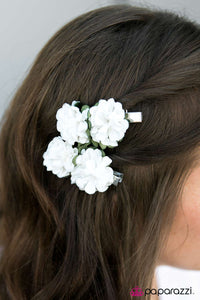 Paparazzi "Paper Towns - White" hair clip Paparazzi Jewelry