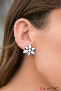 Paparazzi "Peace Gardens - White" earring Paparazzi Jewelry