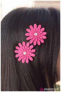 Paparazzi "Petal Pusher - Pink" hair clip Paparazzi Jewelry