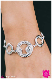 Paparazzi "Picture Of Perfection" Silver Bracelet Paparazzi Jewelry