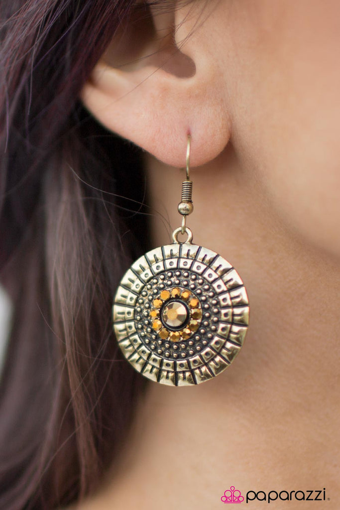 Paparazzi "Royal Regatta Brass" earring