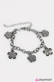 Paparazzi "Season Of Flowers" bracelet Paparazzi Jewelry