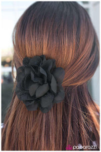 Paparazzi "Setting the Tone - Black" hair clip Paparazzi Jewelry