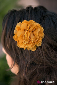 Paparazzi "Setting the Tone - Yellow" hair clip Paparazzi Jewelry