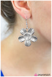 Paparazzi "Simple Pleasures" earring Paparazzi Jewelry