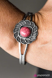 Paparazzi "Solar FLOWER" Pink Bracelet Paparazzi Jewelry