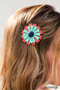 Paparazzi "Spring Haven" hair clip Paparazzi Jewelry