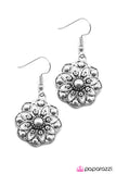 Paparazzi "Summer Getaway" earring Paparazzi Jewelry