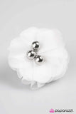 Paparazzi "Summer Haven - White" hair clip Paparazzi Jewelry