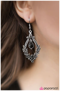 Paparazzi "Sweet Chariot - Black" earring Paparazzi Jewelry