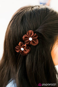 Paparazzi "Sweet Kisses - Brown" hair clip Paparazzi Jewelry