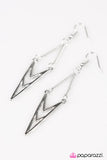 Paparazzi "Take The Spear" earring Paparazzi Jewelry